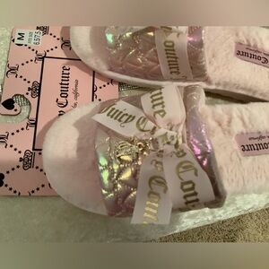 Beautiful super soft juicy couture slippers